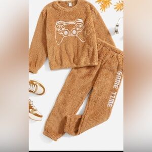 Set Pants and hoodie